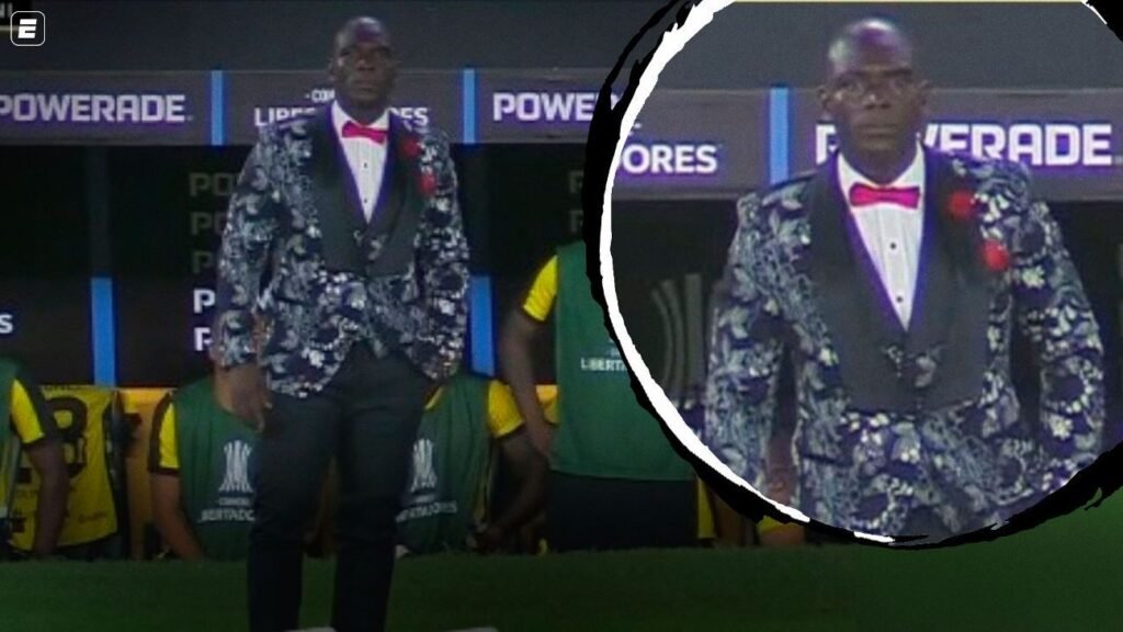 Algoz do Corinthians, técnico volta a ousar em modelo na Libertadores