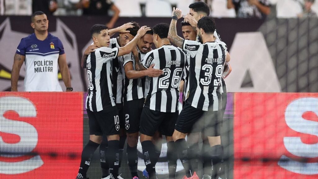 Botafogo vence clássico sobre o Fluminense pelo Brasileirão