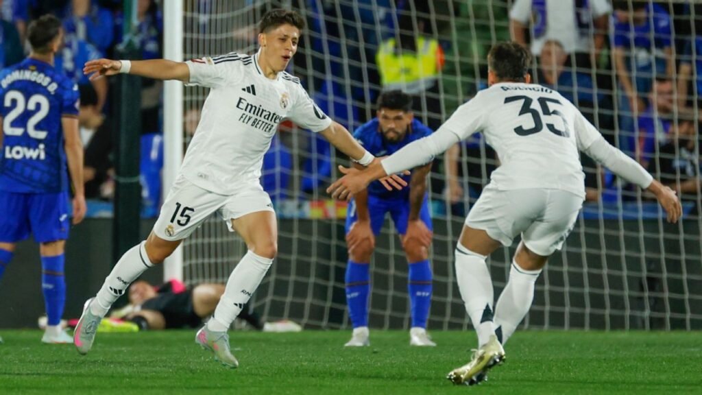 Real Madrid vence Getafe e segue colado no Barcelona em LALIGA