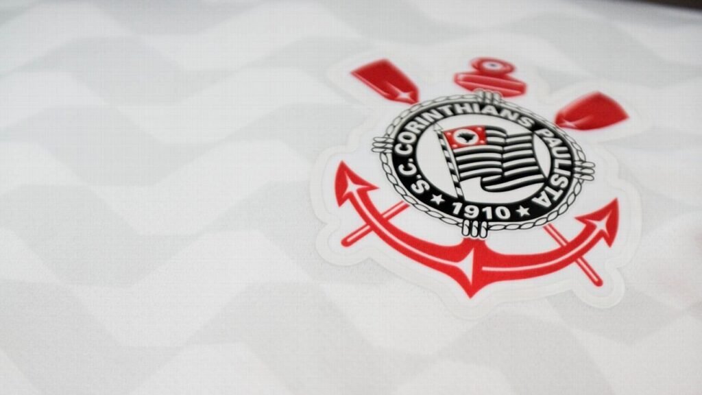 Advogada de André Cury 'corre' para tentar receber quase meio milhão do Corinthians