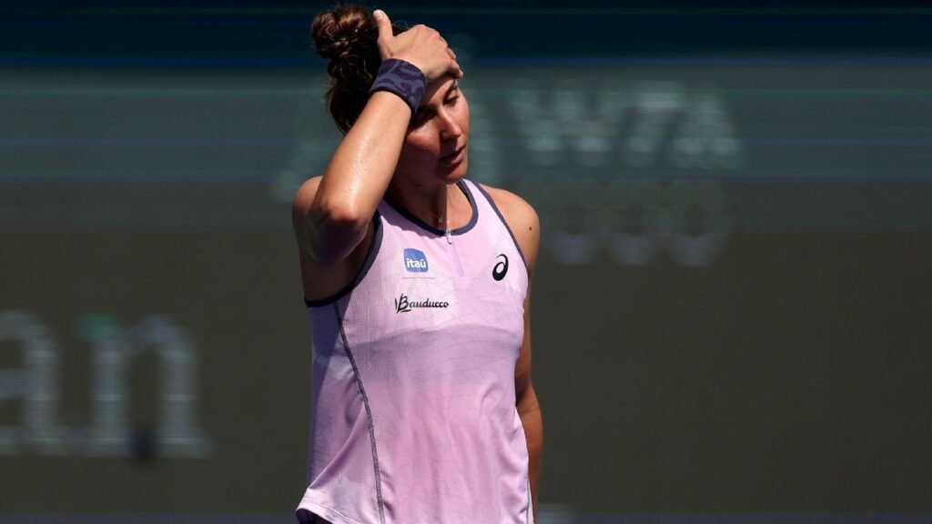 Bia Haddad é sincera e se emociona após derrota na estreia em Roma: 'Sou ser humano; eu oscilo'