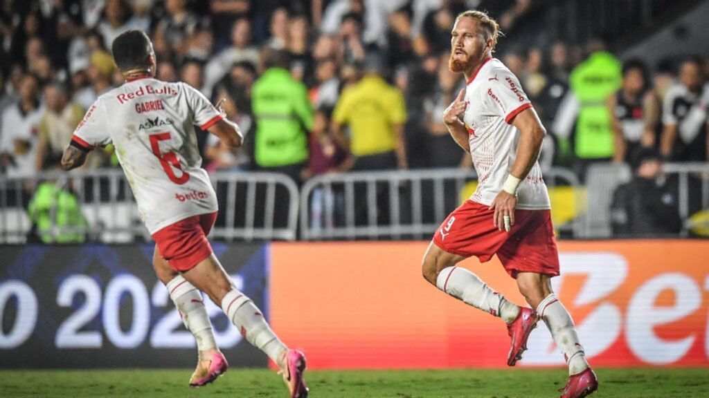 Brasileirão: Bragantino acaba com invencibilidade do Vasco em São Januário e dorme líder