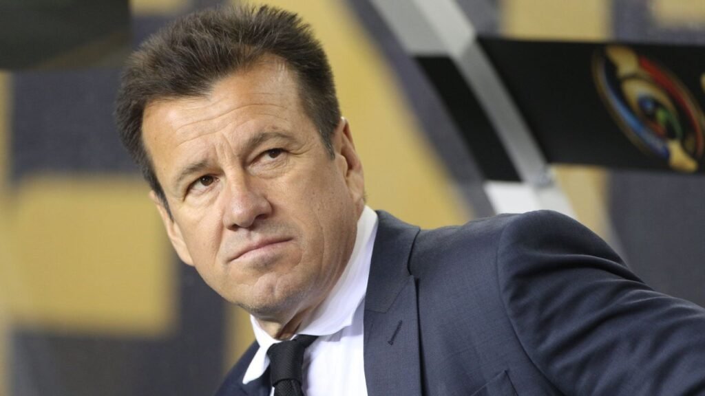 Dunga faz 'alerta' sobre Ancelotti na seleção brasileira