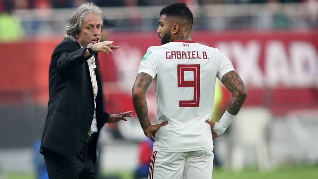 Gabigol revela ligações com Jorge Jesus e torce por Mister na seleção