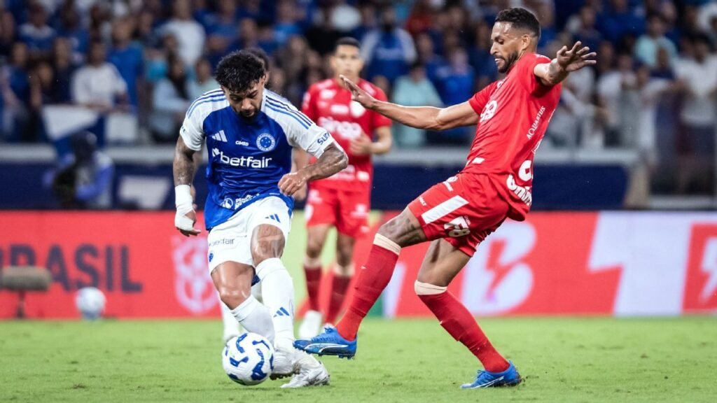 Gabigol se diz tranquilo com jogos na reserva e aprova começo no Cruzeiro