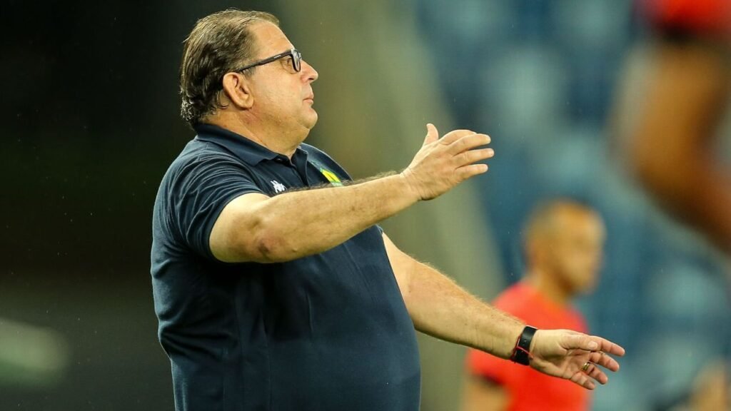 Guto Ferreira explica sucesso na Série B e diz como lidou com apelido Gordiola