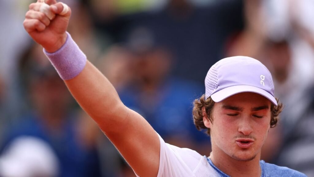 'Nunca tinha visto ela chorar': João Fonseca explica lágrimas em Roland Garros