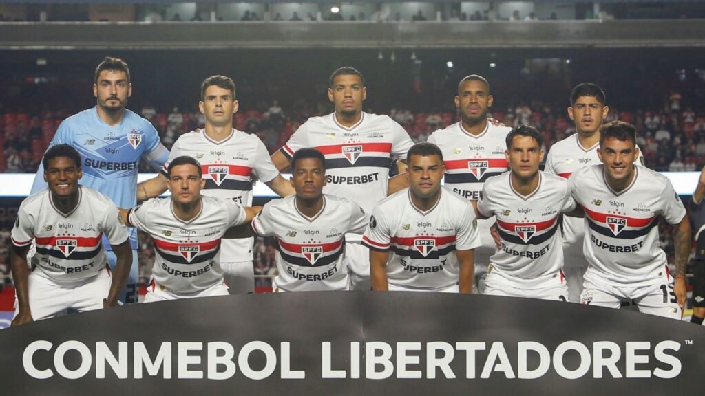 O feito que São Paulo busca na Libertadores que não acontece desde 2005