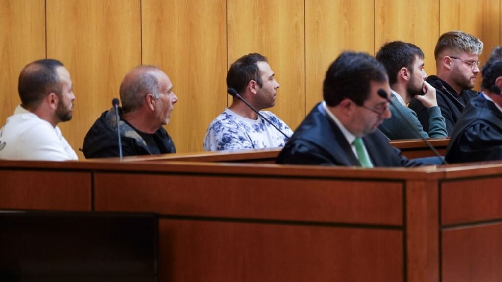 Racismo: torcedores que ofenderam Vini Jr são condenados à prisão