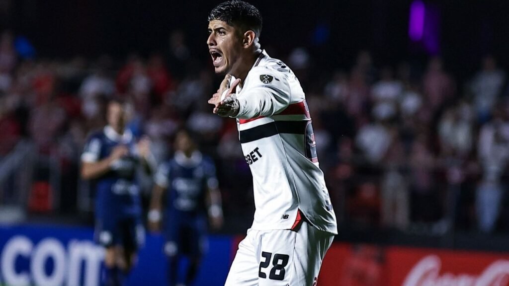 São Paulo negocia renovação com Alan Franco, mas tem entrave