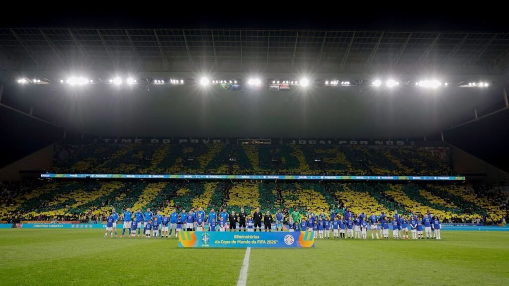 Brasil carimba vaga à Copa pela 3ª vez na Neo Química Arena e mantém 100%