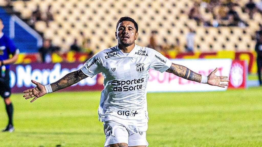 Ceará vence Sampaio Corrêa de virada vai às quartas da Copa do Nordeste