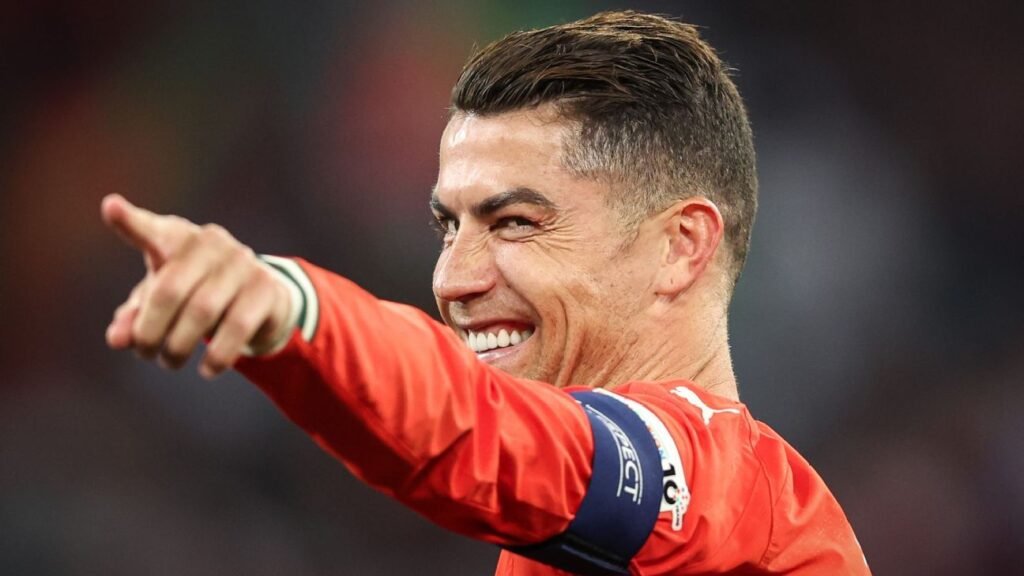 Cristiano Ronaldo encerra mistério e revela onde vai jogar na próxima temporada