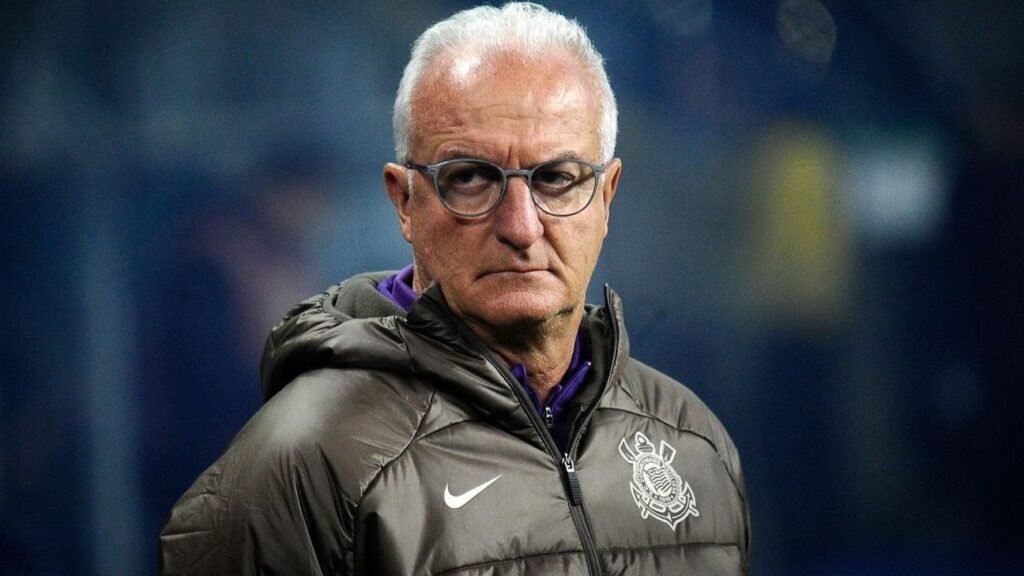 Dorival é sincero sobre crise política no Corinthians: 'Vivi isso na CBF'