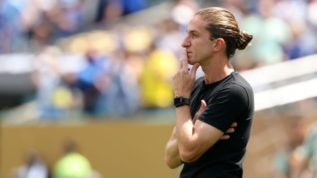 Filipe Luís confirma Flamengo diferente contra o LAFC e dá recado a jogadores