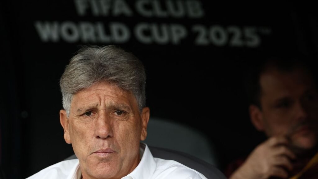 OPINIÃO: 'Sem lagosta', Renato Gaúcho brilha no Mundial com Flu