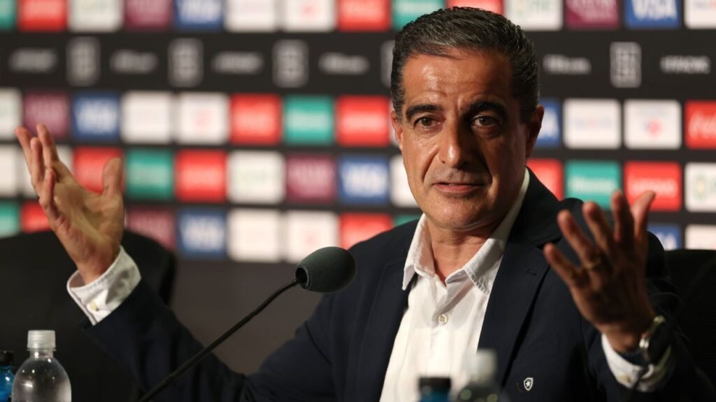 Paiva promete Botafogo contra o Atleti com '100% de respeito, mas zero medo'