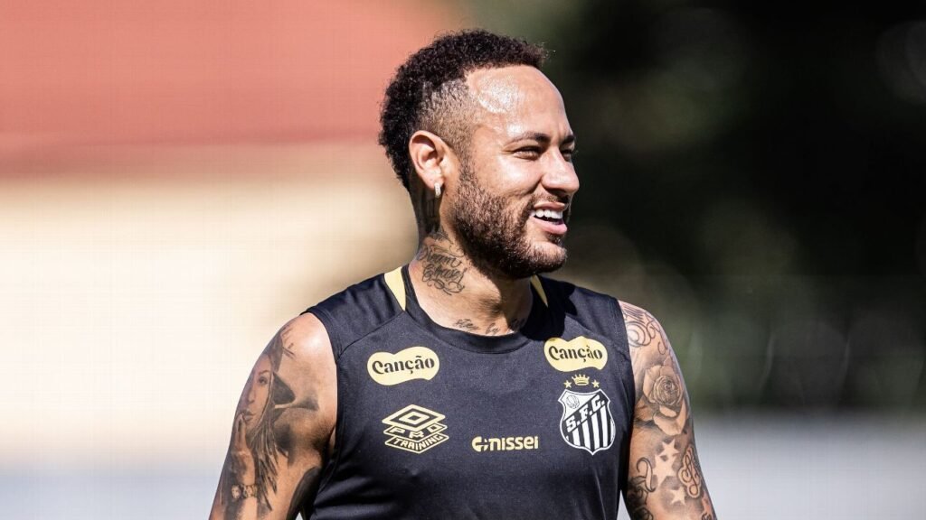 Paredes revela insistência de Neymar para levá-lo ao Santos: 'Ligou 100 vezes'