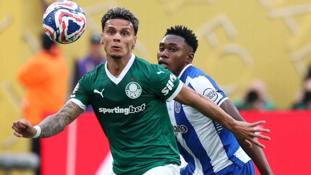 Ríos, do Palmeiras, ganha manchetes na Europa; qual a chance de saída?