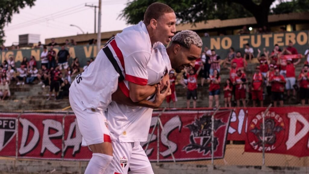 São Paulo negocia 'mais valia' para vender Matheus Alves a time da Europa