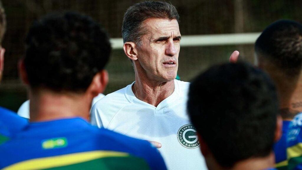 A história de Vagner Mancini no Athletico-PR e o que assistir no Disney+