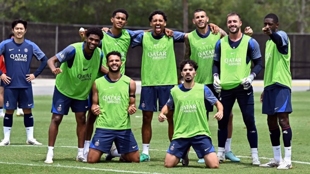 Chefão do PSG diz que jogador do clube 'tem que ganhar' Bola de Ouro