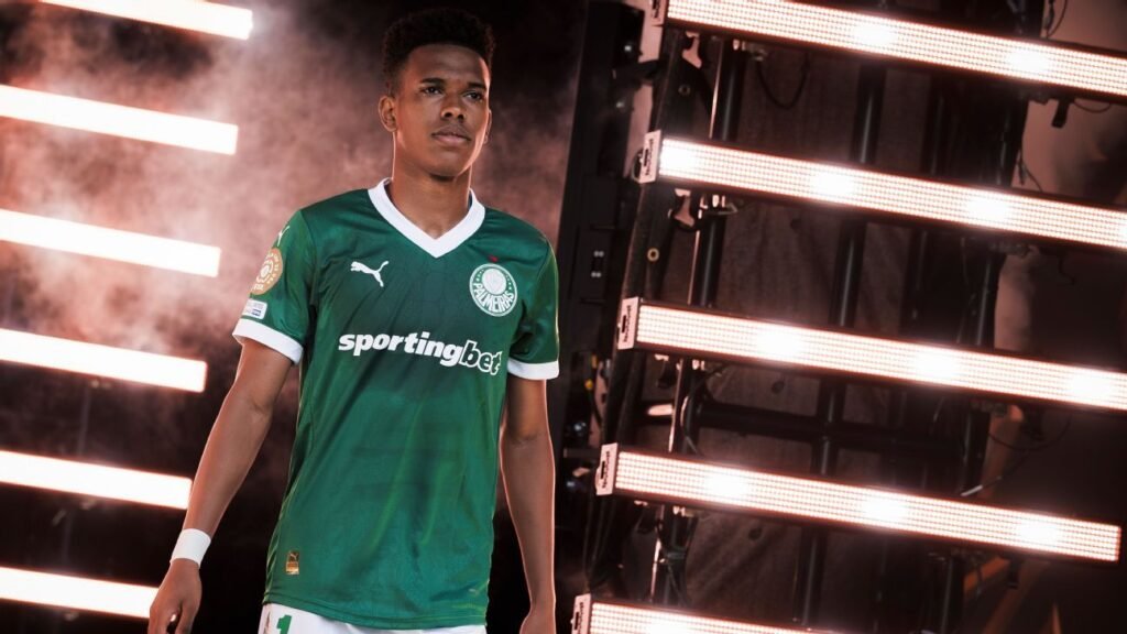 Dupla do Chelsea descarta aliviar para Estêvão: 'Que tenha um dia difícil'