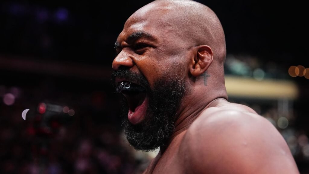 Jon Jones volta atrás e sinaliza retorno ao UFC com mensagem enigmática