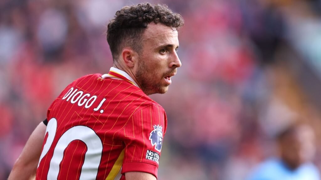 Liverpool presta homenagem e aposenta camisa 20 de Diogo Jota: 'Imortalizado'