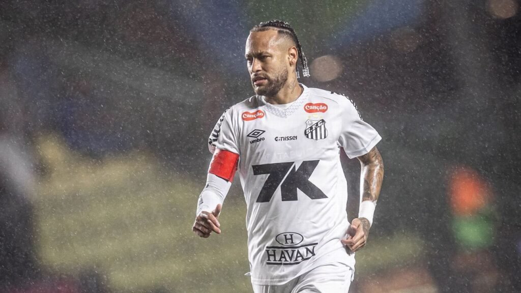 Neymar atualiza sobre condição física após amistoso do Santos