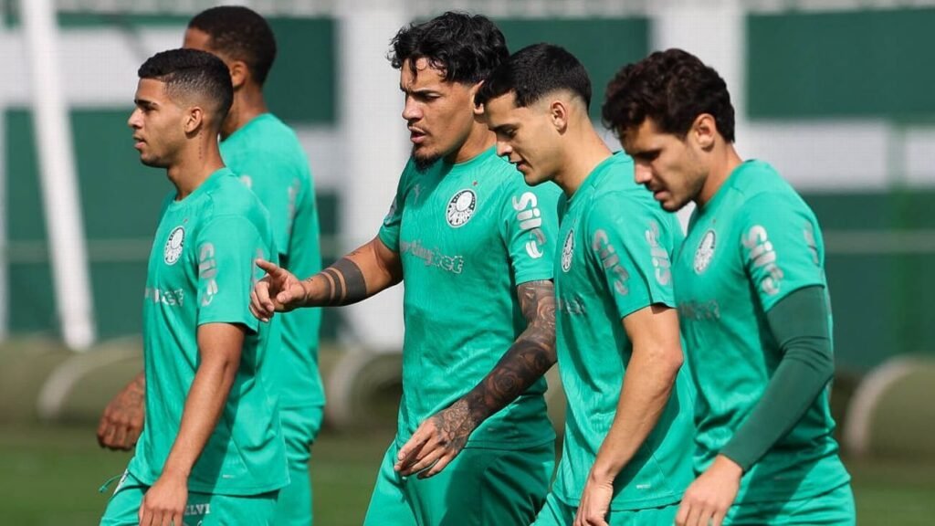 Palmeiras se reapresenta com reforço e joias da base