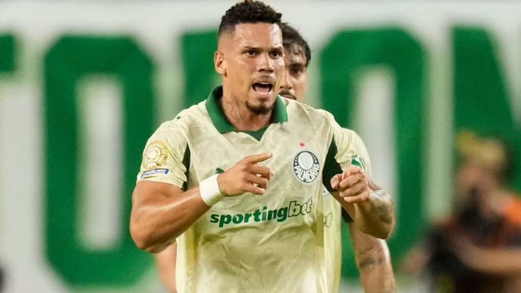 Paulinho, do Palmeiras, passará por nova cirurgia após o Mundial