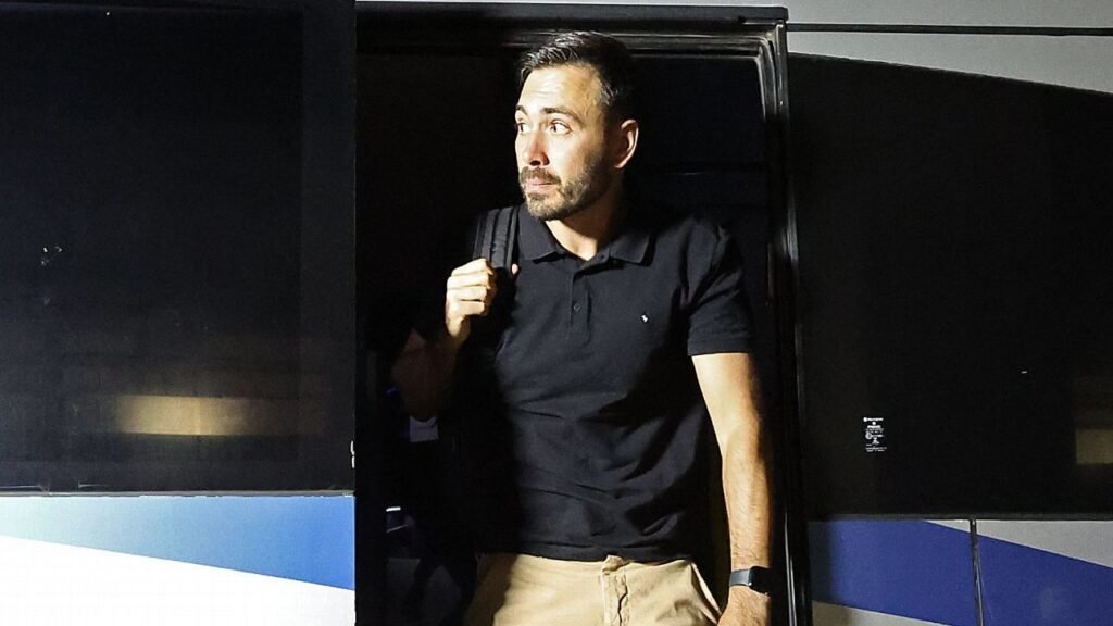 Por que Davide Ancelotti ainda não comanda o Botafogo contra o Vasco?