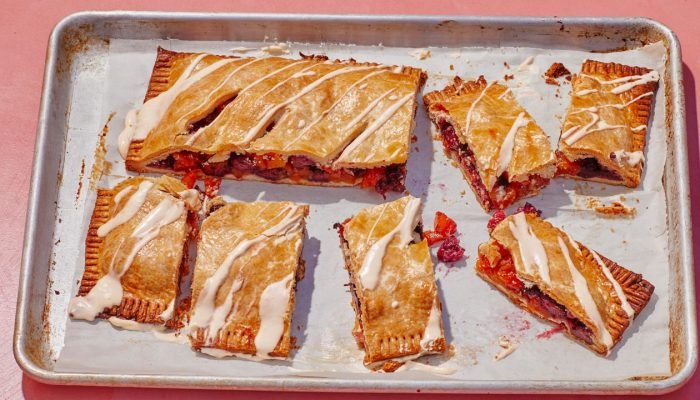 0821-Blackberry20-Dried20Apricot20Slab20Pie.jpg 0821-Blackberry20-Dried20Apricot20Slab20Pie.jpg