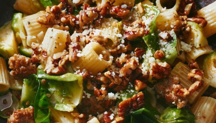 1125_WKNT_SS_01_WKNT_Pasta20with20Sausage20and20Brussels20and20Pecans_068_FINAL.jpg 1125_WKNT_SS_01_WKNT_Pasta20with20Sausage20and20Brussels20and20Pecans_068_FINAL.jpg