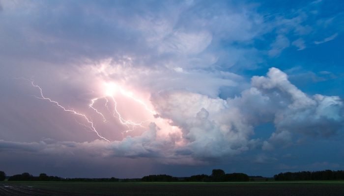 1752296949_thunderstorm-3184226_1280.jpg 1752296949_thunderstorm-3184226_1280.jpg
