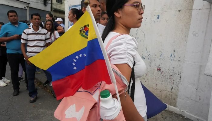 1760658134_2024-07-28t112925z_1254787420_rc2a49ab9r1l_rtrmadp_3_venezuela-election.jpg 1760658134_2024-07-28t112925z_1254787420_rc2a49ab9r1l_rtrmadp_3_venezuela-election.jpg