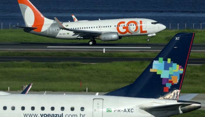 2025-01-28T113115Z_516128386_RC2VBCALUWCO_RTRMADP_3_AZUL-M-A-GOL-LINHAS-AE.jpg