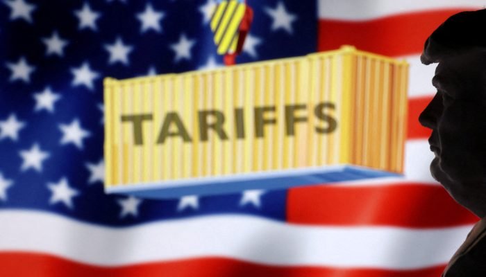 2025-04-03T100246Z_59401636_RC2XPDADQG47_RTRMADP_3_USA-TRUMP-TARIFFS-STOCKS.jpg 2025-04-03T100246Z_59401636_RC2XPDADQG47_RTRMADP_3_USA-TRUMP-TARIFFS-STOCKS.jpg