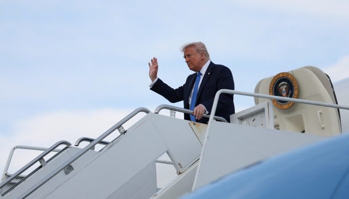2025-05-01T233708Z_1690117240_RC269EAY6XCY_RTRMADP_3_USA-TRUMP.jpg 2025-05-01T233708Z_1690117240_RC269EAY6XCY_RTRMADP_3_USA-TRUMP.jpg