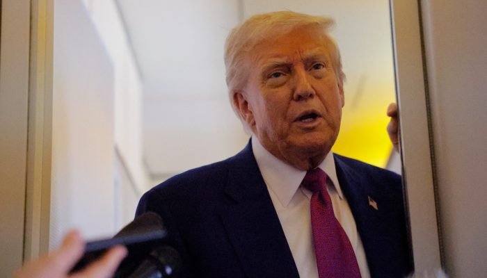 2025-05-15T121840Z_1_LYNXMPEL4E0NI_RTROPTP_4_USA-TRUMP-GULF.jpg 2025-05-15T121840Z_1_LYNXMPEL4E0NI_RTROPTP_4_USA-TRUMP-GULF.jpg