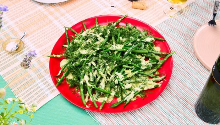 20250618_0925_SAMIN20NOSRAT20RECIPES_01_Green20Beans20with20Tahini20Sbagliato_068_FINAL_RECIPE.jpeg 20250618_0925_SAMIN20NOSRAT20RECIPES_01_Green20Beans20with20Tahini20Sbagliato_068_FINAL_RECIPE.jpeg