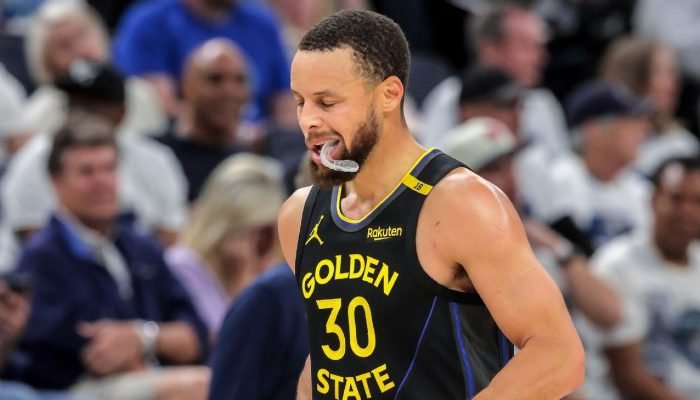 A-estatistica-que-anima-torcida-dos-Warriors-mesmo-com-Curry.jpeg A estatística que anima torcida dos Warriors mesmo com Curry machucado