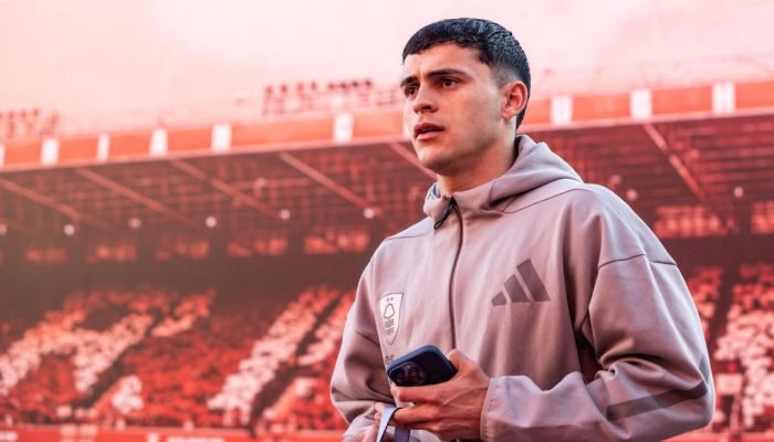 Alvo do Palmeiras, atacante se manifesta sobre possível vinda ao Brasil