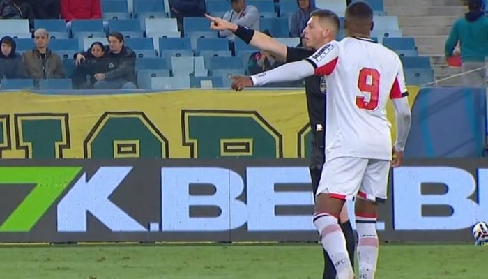 Atacante-do-Botafogo-SP-relata-ofensa-racial-de-volante-do-Cuiaba.jpeg Atacante do Botafogo-SP relata ofensa racial de volante do Cuiabá em jogo da Série B