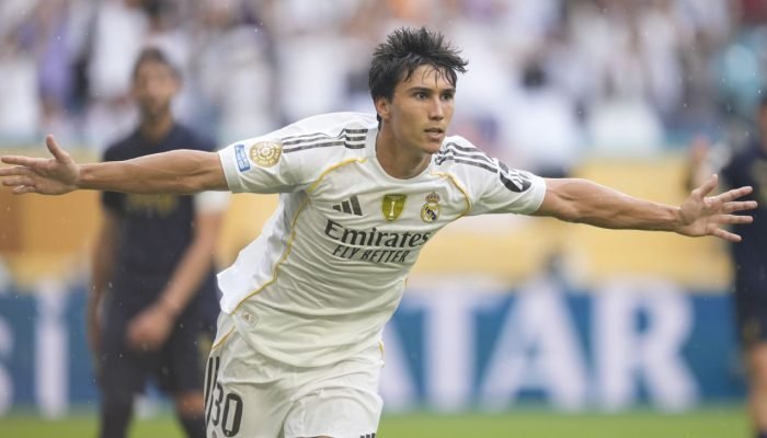 Atacante que 'furou fila' de Endrick no Real quase jogou rugby e é parente de lenda de Hollywood