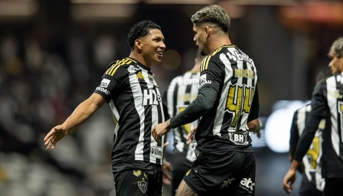 Atlético-MG vence e afunda Internacional na zona de rebaixamento