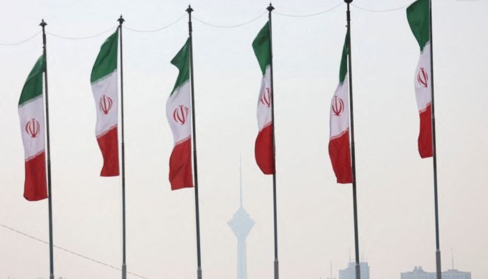 Bandeiras-do-Ira.jpg