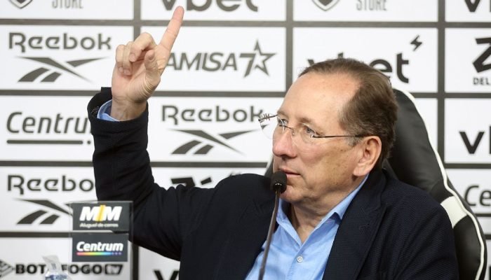 Botafogo define ex-Palmeiras como possível substituto de Igor Jesus