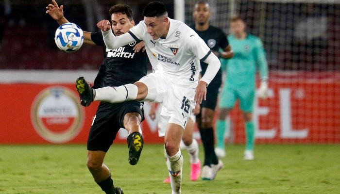 Botafogo-poe-medo-na-LDU-Presidente-responde-o-que-achou.jpeg Botafogo põe medo na LDU? Presidente responde o que achou de confronto